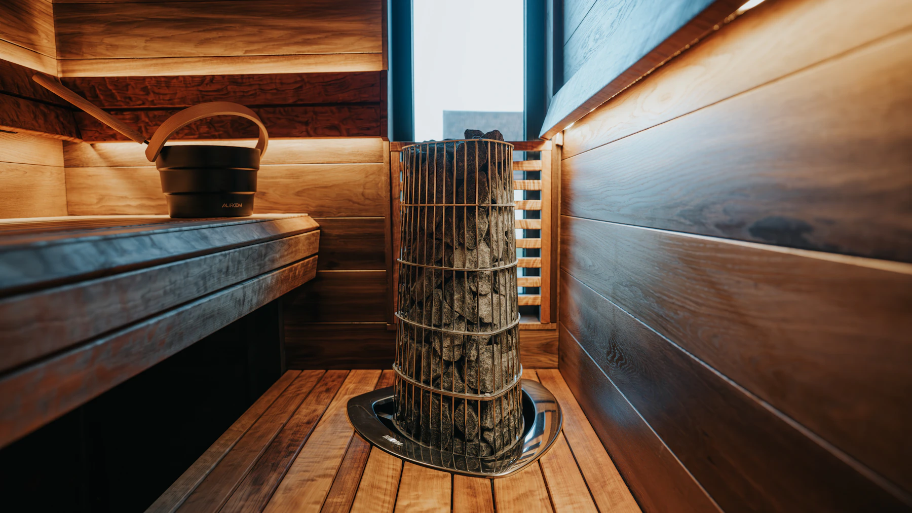 Interior contemporáneo de sauna